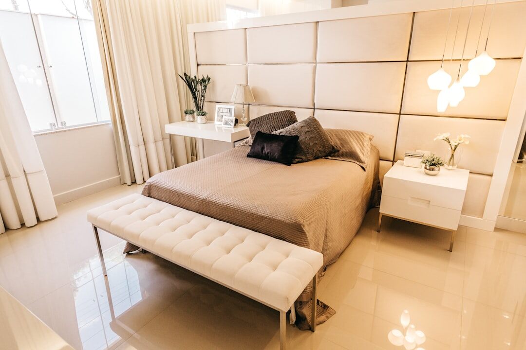 hollywood bedroom suite